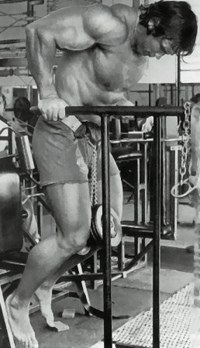 Arnold showing how to gain weight fast for men